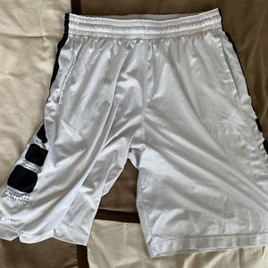 Mens basketball shorts